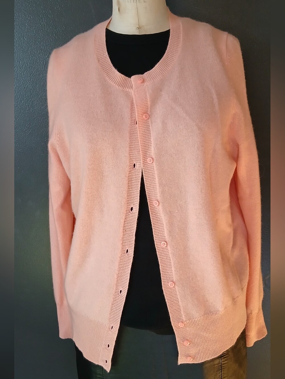 Lord And Taylor cashmere Sweater